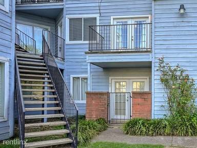 Main picture of 1802 E 66th Pl