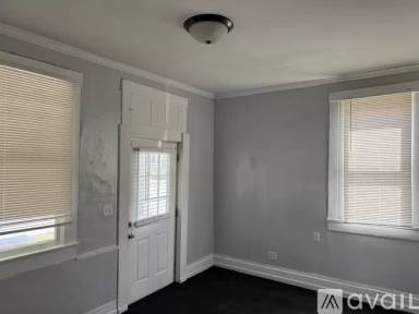 Main picture of 1601 E Market St