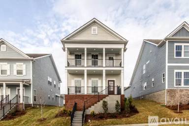 Main picture of 8113 Warbler Way