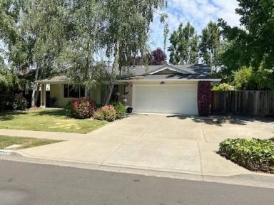 Main picture of 6767 Paseo Santa Cruz