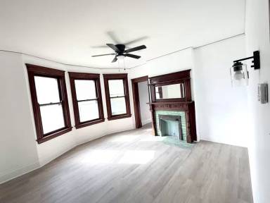 Main picture of 2239 Burnet Ave