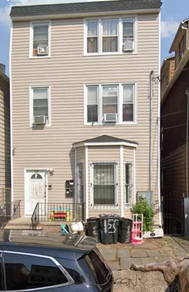 Main picture of 156 Garside St