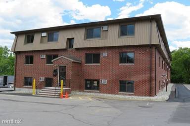 Main picture of 65 Log St