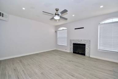 Main picture of 8425 Majestic View Ave
