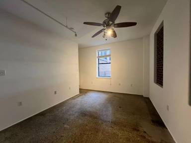 Main picture of 700 Church St