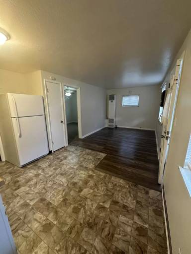 Main picture of 491 Broadway Ave