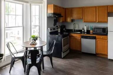 Main picture of 18 Brook St