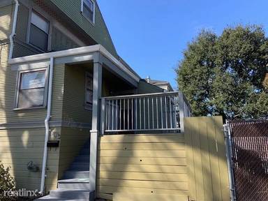 Main picture of 2101 San Antonio Ave