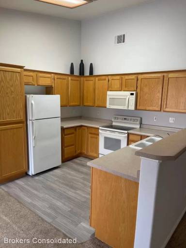 Main picture of Sandstone Condominiums
