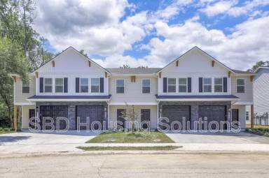 Main picture of 9043 E 85th Pl