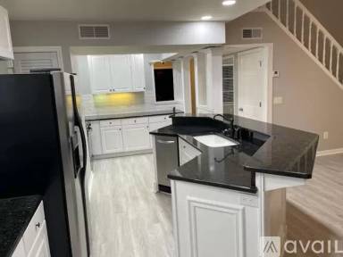 Main picture of 1025 Sand Wedge Cir NW