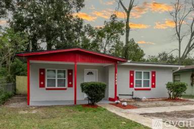 Main picture of 3242 Dellwood Ave