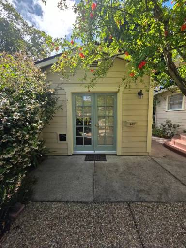 Main picture of 403 H St