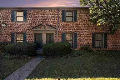 Main picture of 3121 Colonial Way