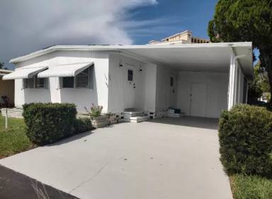 Main picture of Colonial Mobile Manor