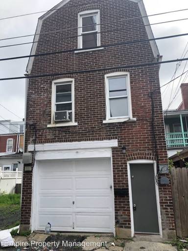 Main picture of 614 Park St