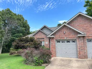 Main picture of 2556 S College Dr