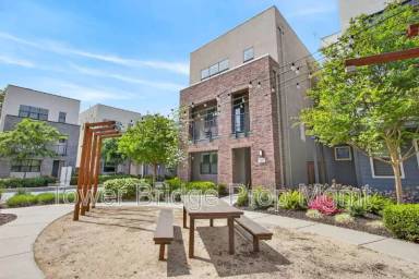 Main picture of 315 Creamery Ln