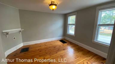 Main picture of 918 State St