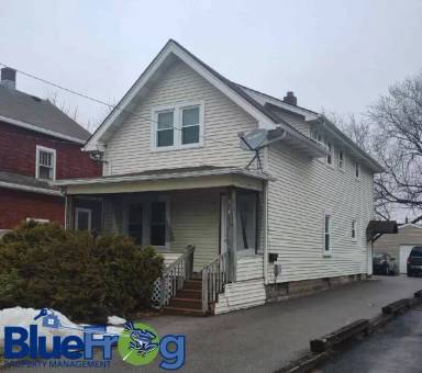 Main picture of 608 2nd St