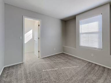 Main picture of 1236 N Balboa