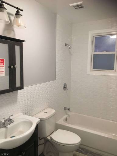 Main picture of 69 Atlantic St
