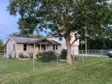 Main picture of 8633 Jefferson Ave