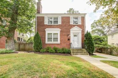 Main picture of 5916 Wilmett Rd