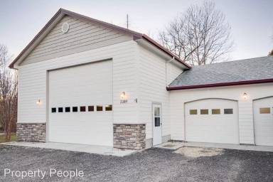 Main picture of 3389 N 39th St