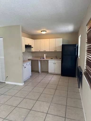 Main picture of 700 NW 2nd Ave