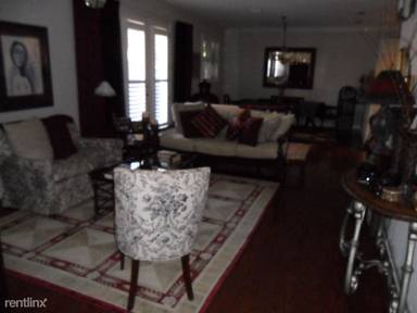 Main picture of 502 S Albany Ave