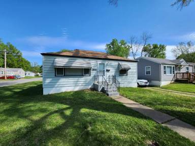 Main picture of 1908 Raft Dr