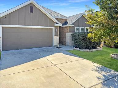 Main picture of 13806 Quiet Fox Ln