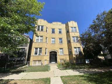 Main picture of 2935 N Fairfield Ave