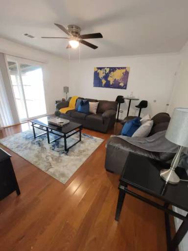 Main picture of 140 Stonehedge Dr