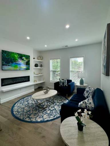 Main picture of 75 Humboldt Ave