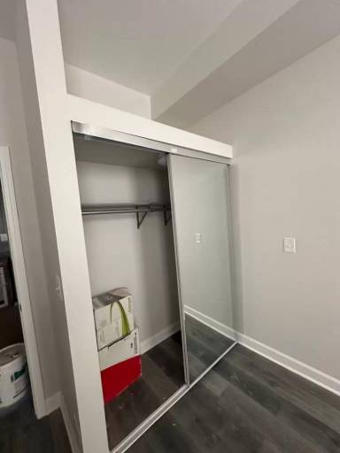 Main picture of 1328 W 18th Pl