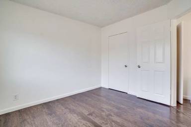 Main picture of 904 S Magnolia Ave