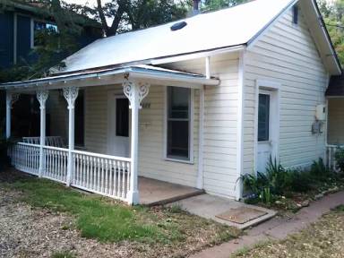 Main picture of 2411 Pine St