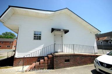 Main picture of 403 S George St