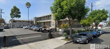 Main picture of 123 W 12th St