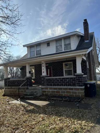 Main picture of 8512 Woodland Ave