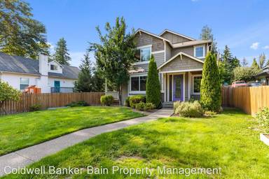 Main picture of 10110 NE 189th St