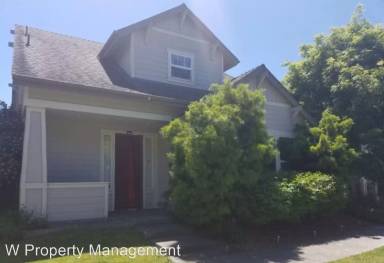 Main picture of 626 McGinnis Cir