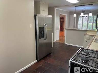 Main picture of 807 Woodstock St