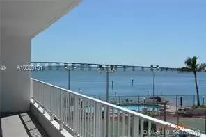 Main picture of Brickel Harbour