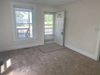 Main picture of 1412 N Champaign St