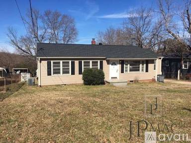 Main picture of 33 Kay Dr