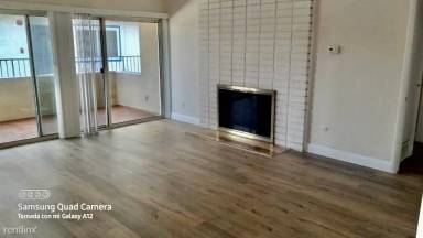 Main picture of 315 W Hillcrest Blvd