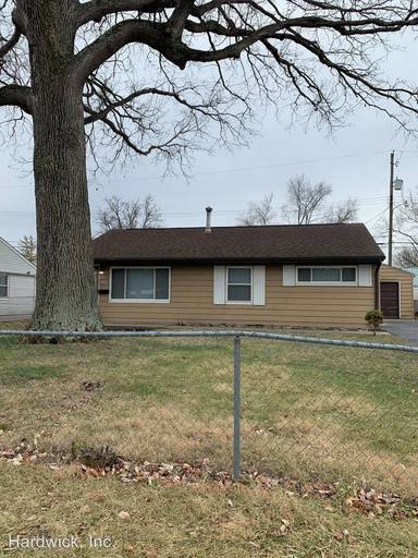 Main picture of 1675 Eastfield Dr N